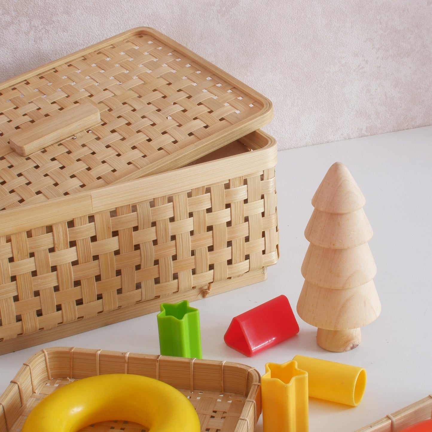 Basic Basket Medium with Lid